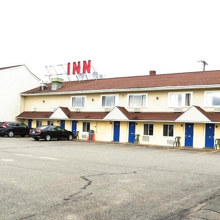 Budget Host Airport Inn วอเตอร์วิลล์ ภายนอก รูปภาพ