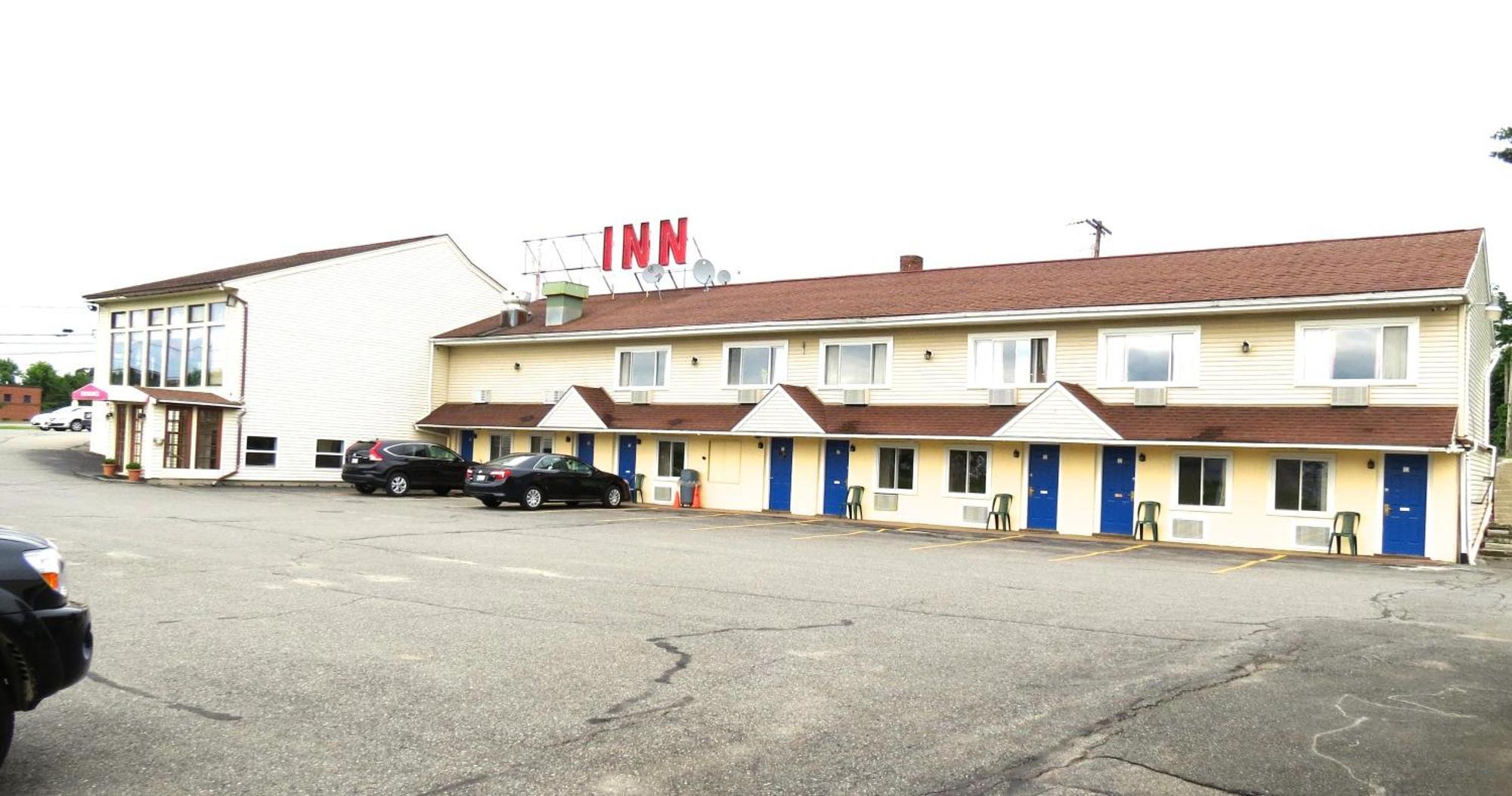 Budget Host Airport Inn วอเตอร์วิลล์ ภายนอก รูปภาพ